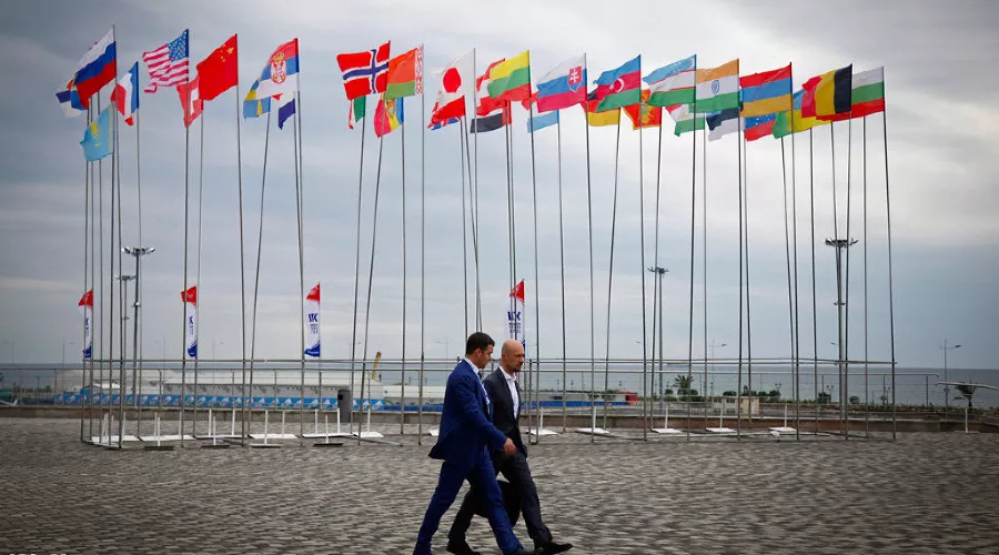  &copy;&nbsp;Влад Александров, ЮГА.ру