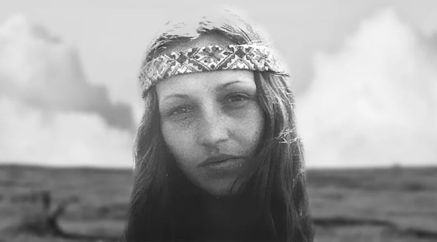  &copy;&nbsp;Фото из книги &laquo;Хиппи в СССР 1983–1988&raquo;, коллаж Юга.ру