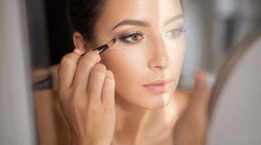 макияж &copy;&nbsp;Сгенерировано с помощью нейросети Gigachat