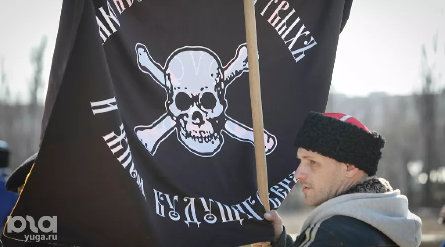 Крестный ход с иконой царя Николая II в Ставрополе &copy;&nbsp;Эдуард Корниенко, ЮГА.ру