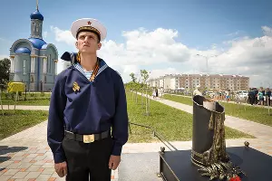 Открытие колоннады "Слава российским адмиралам" в Михайловске &copy;&nbsp;Татьяна Барыбина, ЮГА.ру