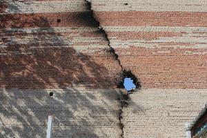 Сгоревшее здание на улице Гимназической, 72 в Краснодаре © Фото пресс-службы администрации Краснодара