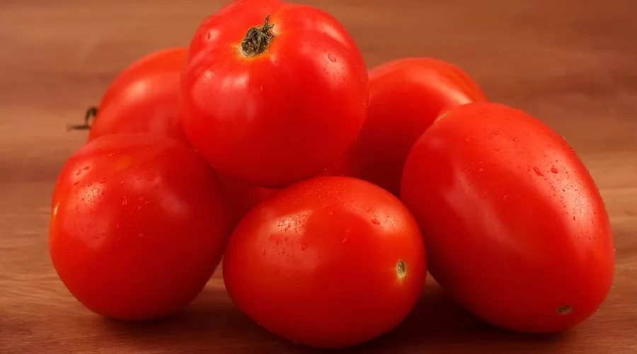 помидоры &copy;&nbsp;Изображение сгенерировано нейросетью Gigachat