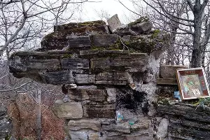 Древний храм в Лоо &copy;&nbsp;Фото из инстаграма Tanya.Sergeevna48, instagram.com/tanya.sergeevna48