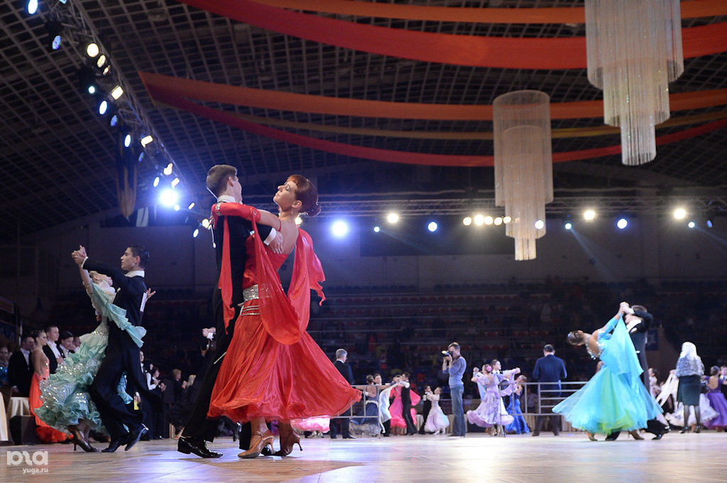 танцевальный спорт кубок кремля гордость россии. спортивные бальные танцы латина. квн максимум кубок кремля по бальным танцам. спортивные бальные танцы краснодар соревнования. соревнования по бальным танцам дети.