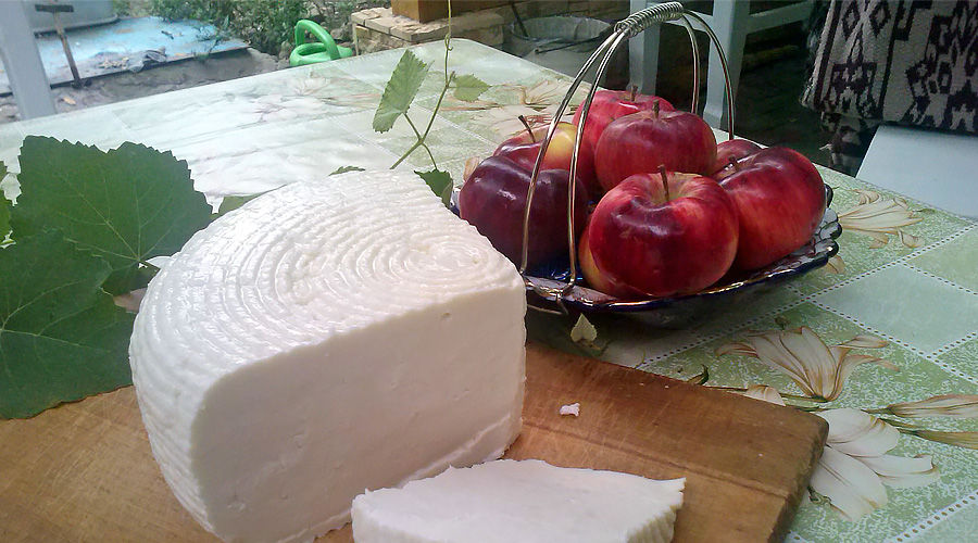 Адыгейский сыр © Фото с сайта wikimedia.org