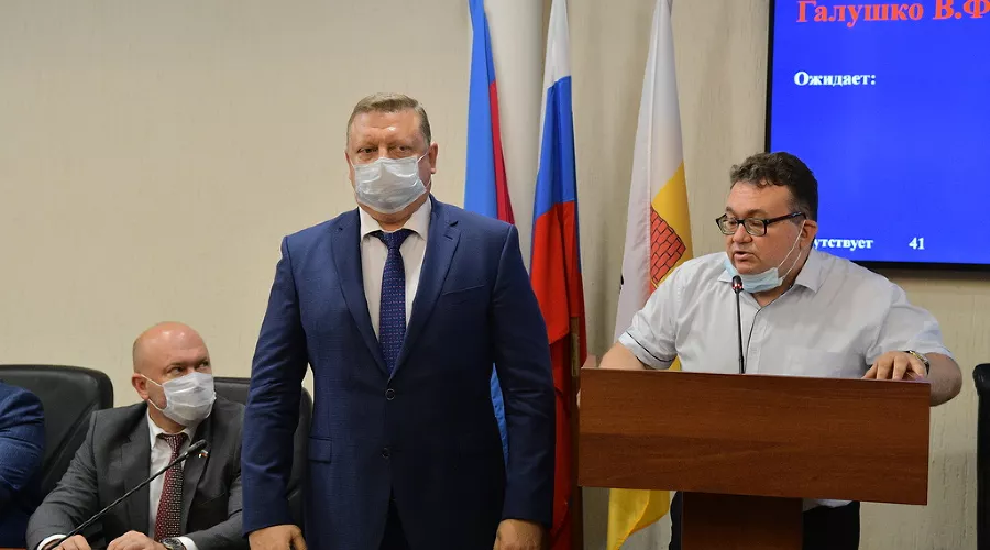 Станислав Харьковский (по центру) &copy;&nbsp;Фото Александра Райко, предоставлено пресс-службой администрации Краснодара