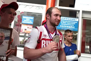 Серебряный призер Олимпиады-2012 Александр Иванов вернулся в Краснодар &copy;&nbsp;Евгений Смирнов, ЮГА.ру