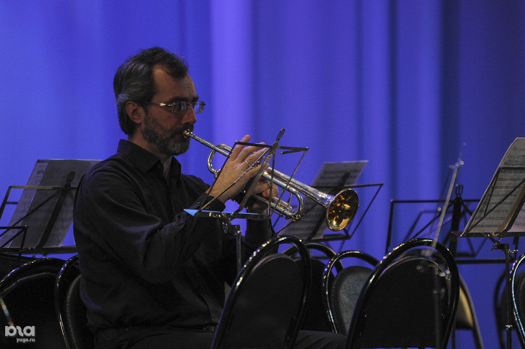 закрытие фестиваля сочи запись. башмет одежда. «зимний фестиваль искусств юрия башмета». театр башмета в москве. закрытие фестиваля башмета.