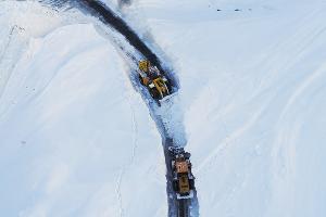 Дорожники расчищают Транскам от снега © Фото пресс-службы ФКУ Упрдор «Кавказ»