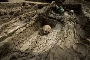 Раскопки в Фанагории. Уцелевшая гробница позднеантичной эпохи &copy;&nbsp;Фото Елены Синеок, Юга.ру