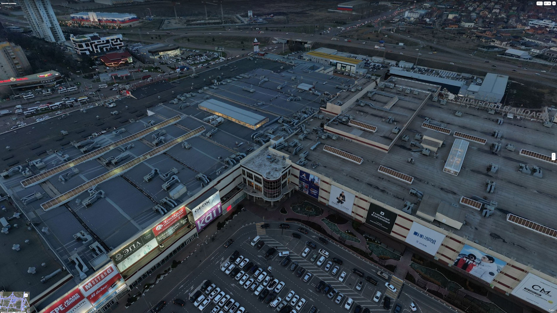 ТРЦ «Красная площадь» © Скриншот панорамы yandex.ru/maps 2022 года