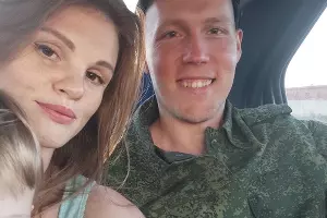 Абрамов с женой и ребенком &copy;&nbsp;Фото Ксении, сделанное ей, когда она приезжала оформлять гендоверенность