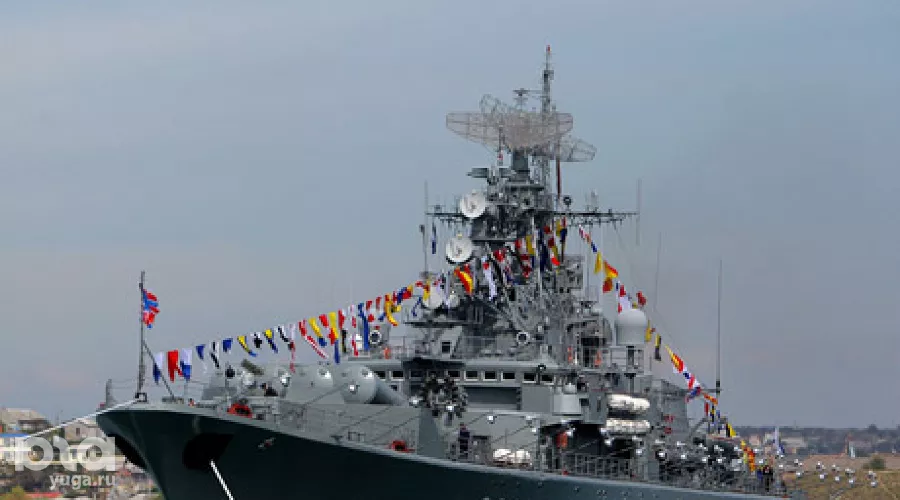 Парад авиации и морского флота в Севастополе &copy;&nbsp;Влад Александров, ЮГА.ру