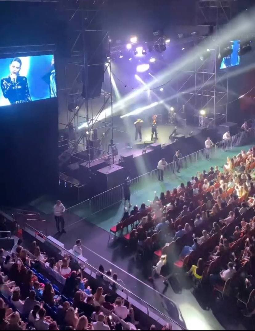 баскет холл концерт 17 февраля. мировая лига 2002 волейбол. баскет холл калининград. олимп краснодар концерт зиверт. зал баскет холл краснодар.