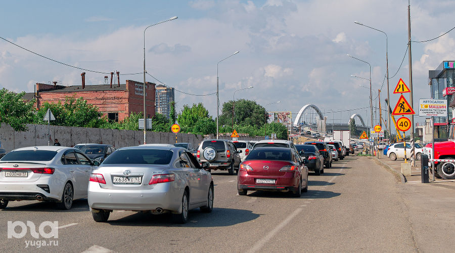 Рядом с новым Яблоновским мостом в Адыгее © Фото Юли Шафаростовой, Юга.ру