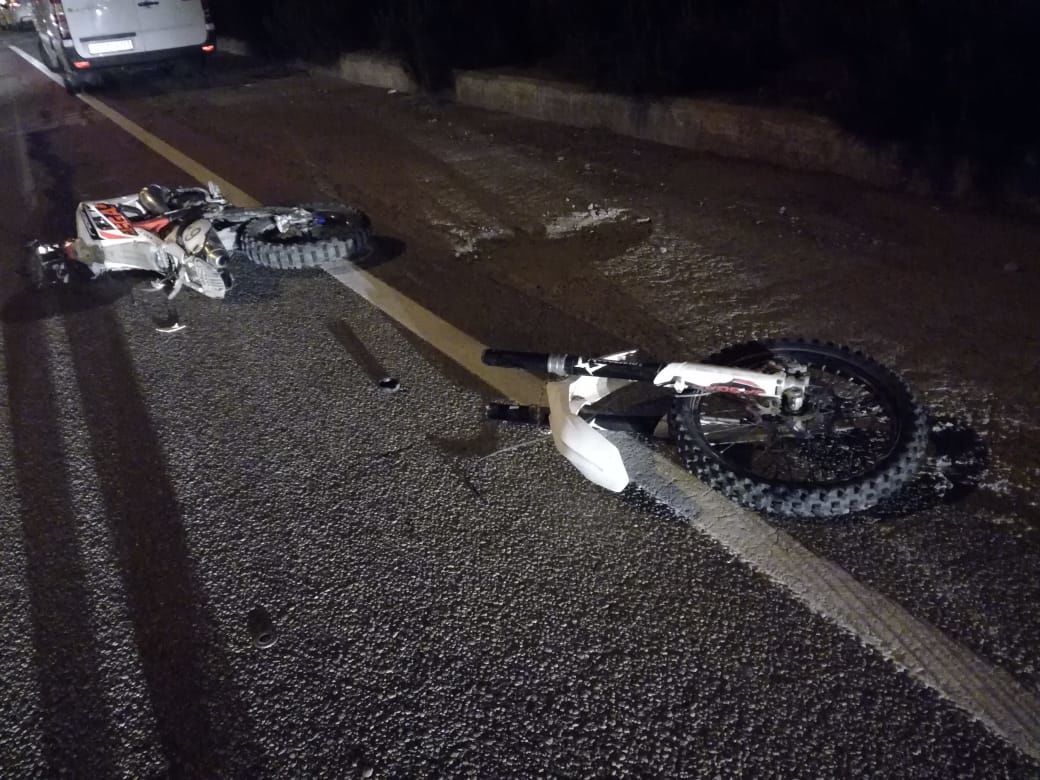 Дтп эндуро. Эндуро на камнях. Разбитый ирбис ттр 125. Разбитый рейсер 250. Дтп эндуро.