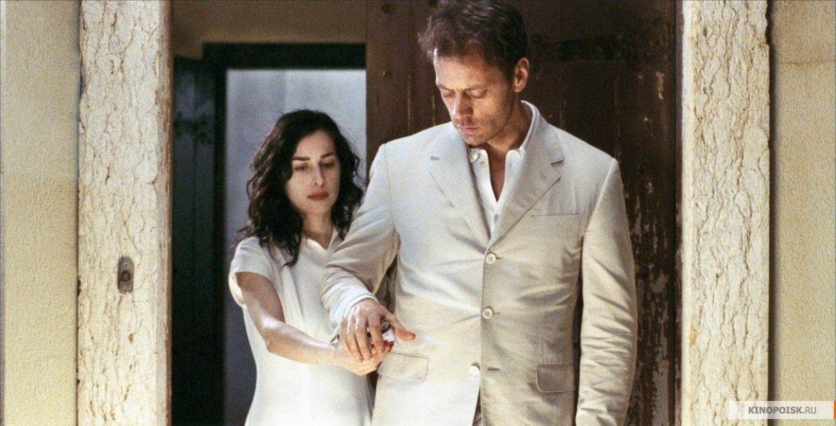 Елена Беркованың қатысуымен мобильді порно көру