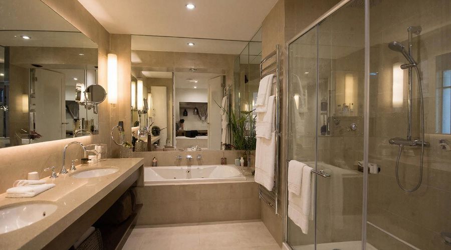 ванная &copy;&nbsp;Изображение сгенерировано нейросетью Gigachat