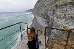 Пляж &laquo;Сосновка&raquo; в Геленджике &copy;&nbsp;Фото Марии Карагёзовой