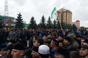  &copy;&nbsp;Фото с сайта memohrc.org