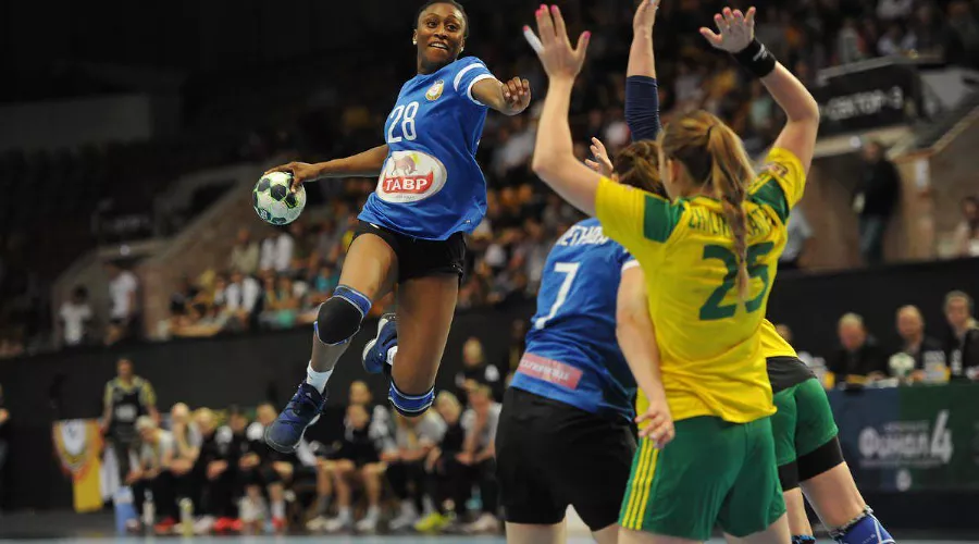 Матч финала Кубка России по гандболу «Ростов-Дон» — «Кубань». Сираба Дембеле &copy;&nbsp;Фото пресс-службы ГК &laquo;Ростов-Дон&raquo;