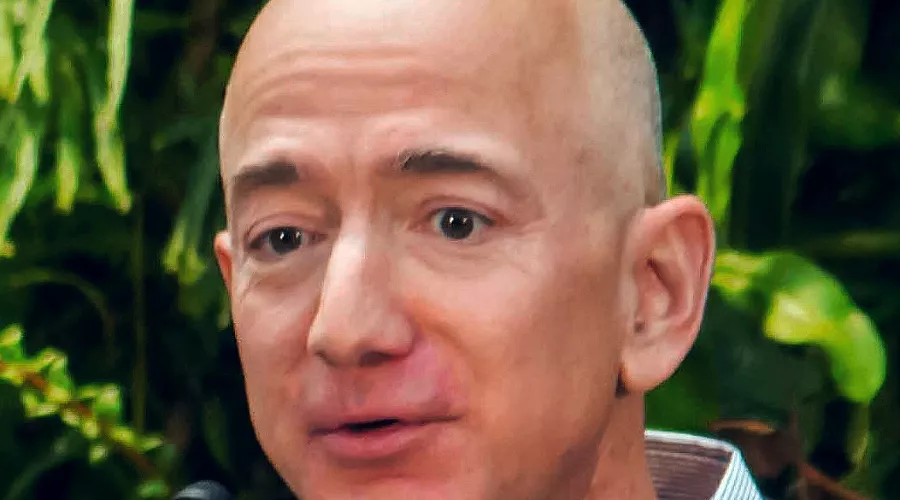 Джефф Безос &copy;&nbsp;Фото Seattle City Council from Seattle, flickr.com, CC BY 2.0