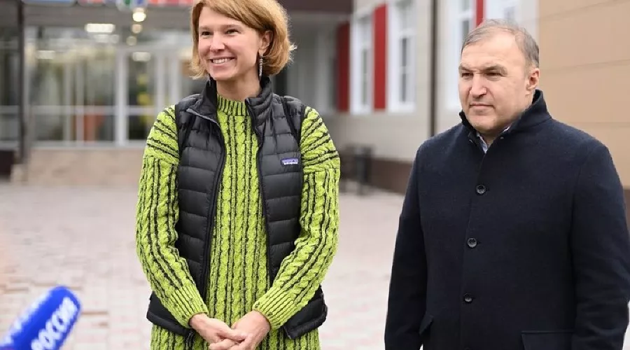 Первый заместитель Минсельхоза России Оксана Лут и глава Адыгеи Мурат Кумпилов  &copy;&nbsp;Фото Алексея Гусева