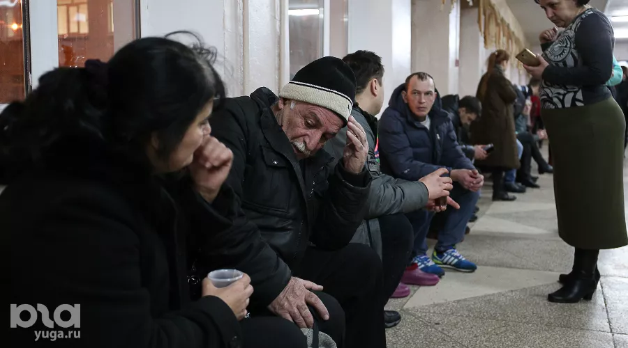 Пункт временного размещения пострадавших при пожаре на ул.Прокофьева &copy;&nbsp;Фото Виталия Тимкива, Юга.ру