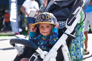 Фестиваль серф-культуры Locals Only в Сочи &copy;&nbsp;Фото Елены Синеок, Юга.ру