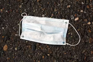 Медицинская маска &copy;&nbsp;Фото Дмитрия Пославского, Юга.ру