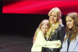 Екатерина Мизулина с детьми © Скриншот фото из телеграм-канала Екатерины Мизулиной