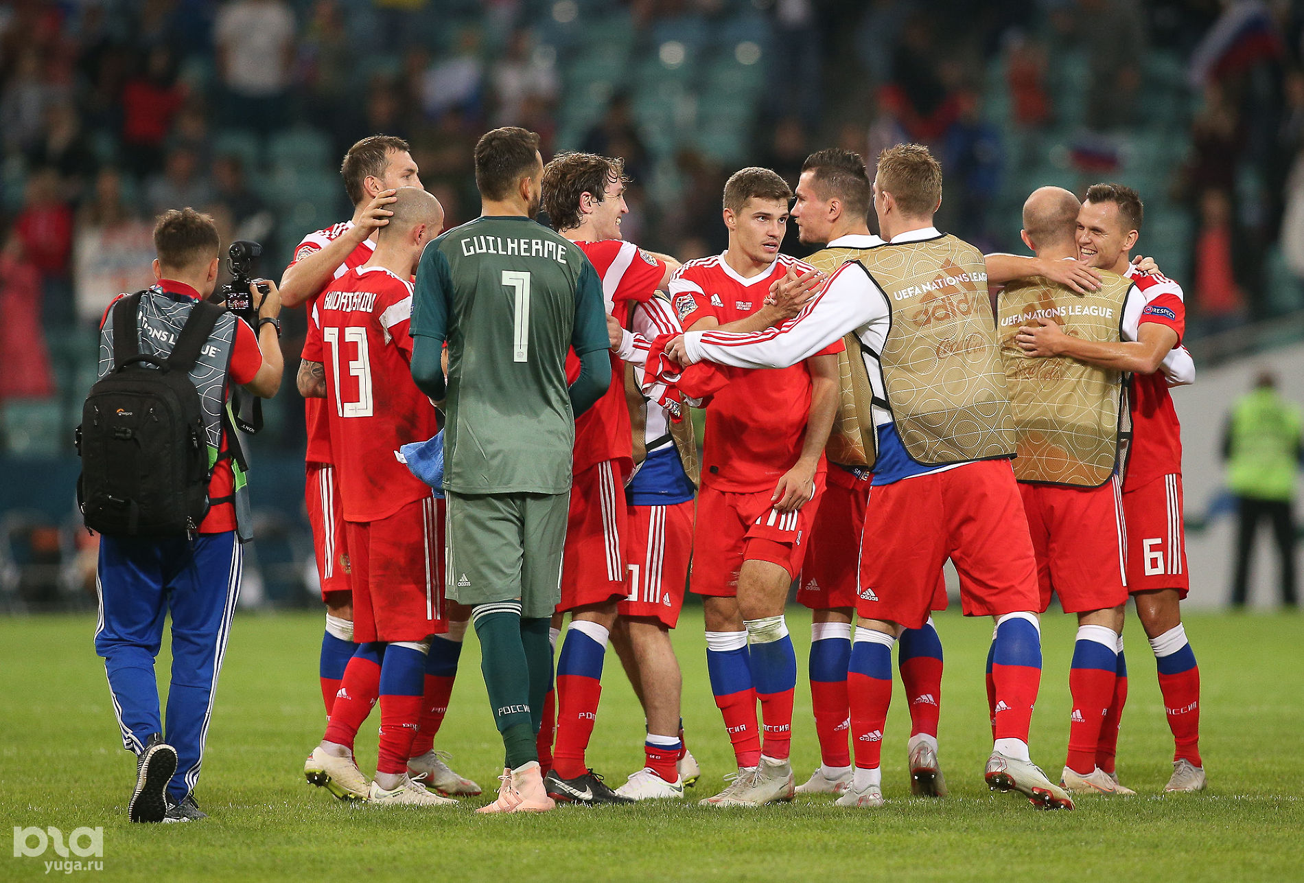 Сборная россия сборная австрии. Молодцы победа футбол.