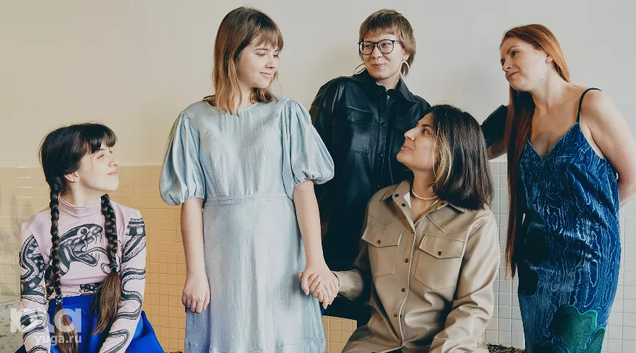 Одежда из благотворительного магазина «Открыто».  &copy;&nbsp;Фото Вазгена Арутюнова для &laquo;Открытой среды&raquo; и Юга.ру