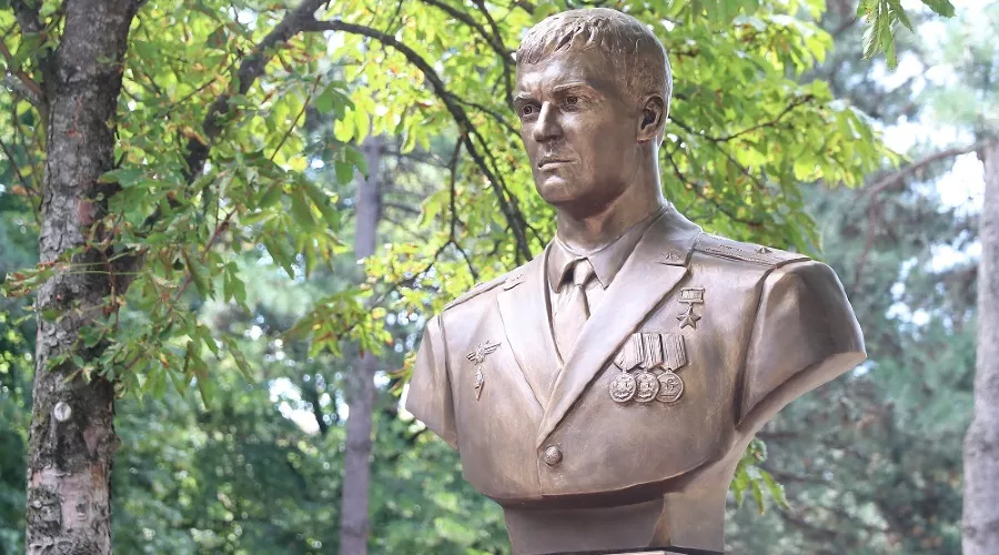 Памятник Герою России Евгению Филипову в Краснодаре &copy;&nbsp;Фото пресс-службы администрации Краснодара