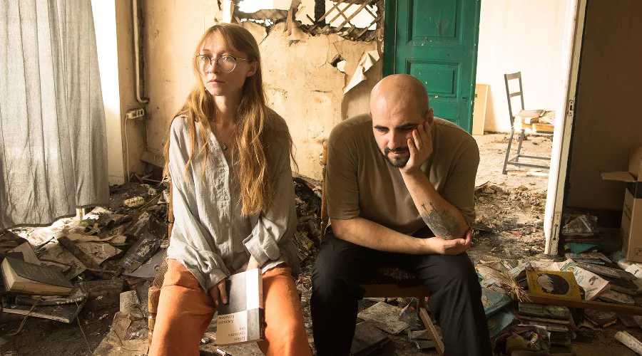 Анна Кадикова и Олег Бокоев &copy;&nbsp;Фото Ксении Грищенко, https://t.me/unlogicalpoetryph