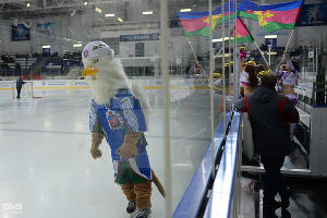 ХК "Кубань" разгромил тольяттинскую "Ладу" в 1/8 ВХЛ в Краснодаре © Михаил Ступин, ЮГА.ру