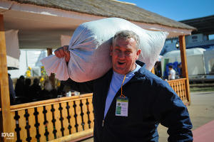 "Кубанская ярмарка" в Краснодаре © Елена Синеок, ЮГА.ру