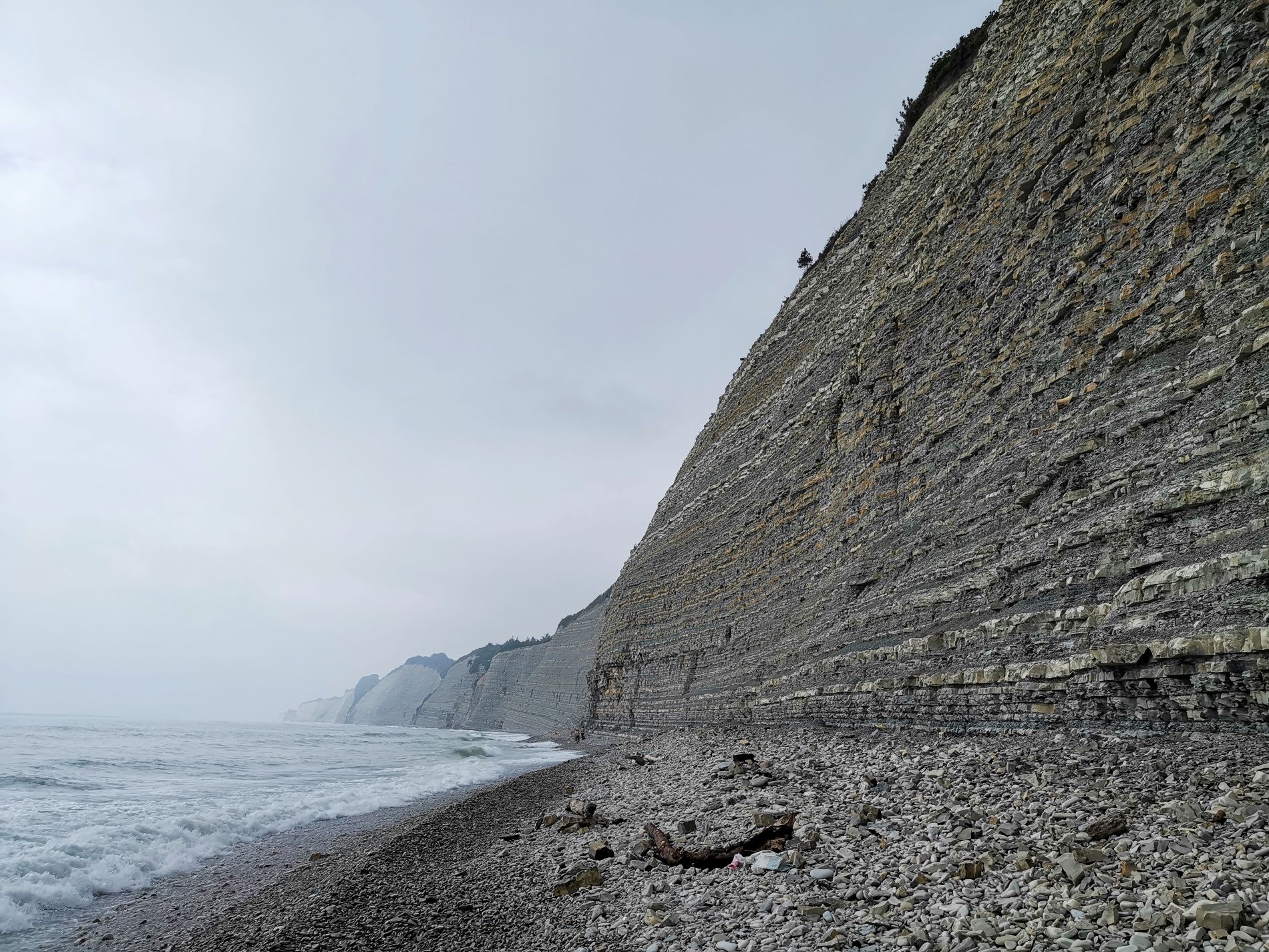 Фото Марии Карагёзовой © Пляж «Сосновка» в Геленджике
