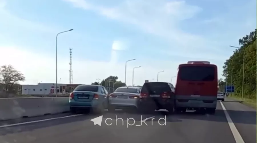 ДТП вощле станицы Медведовская 21 мая 2022 года &copy;&nbsp;Скриншот видео телеграм-канала &laquo;ЧП Краснодар&raquo;, t.me/chp_krd