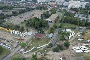 Кладбище школьных автобусов в Краснодаре &copy;&nbsp;Фото из инстаграма &laquo;Туподар Краснодар&raquo;, instagram.com/typodar