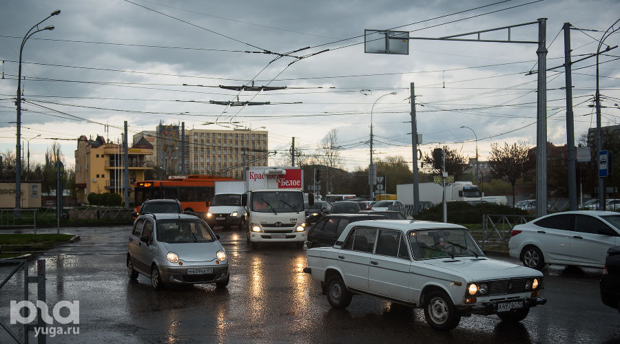 Дождь в Краснодаре &copy;&nbsp;Фото Елены Синеок, Юга.ру