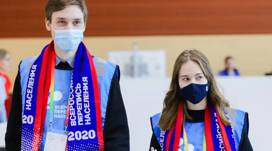 Переписчики в брендированной экипировке &copy;&nbsp;Сайт Всероссийской переписи населения, Strana2020.ru