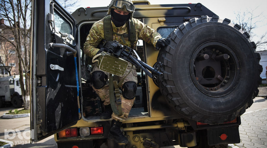 СОБР "Беркут" ГУ МВД России по Краснодарскому краю &copy;&nbsp;Фото Елены Синеок, Юга.ру