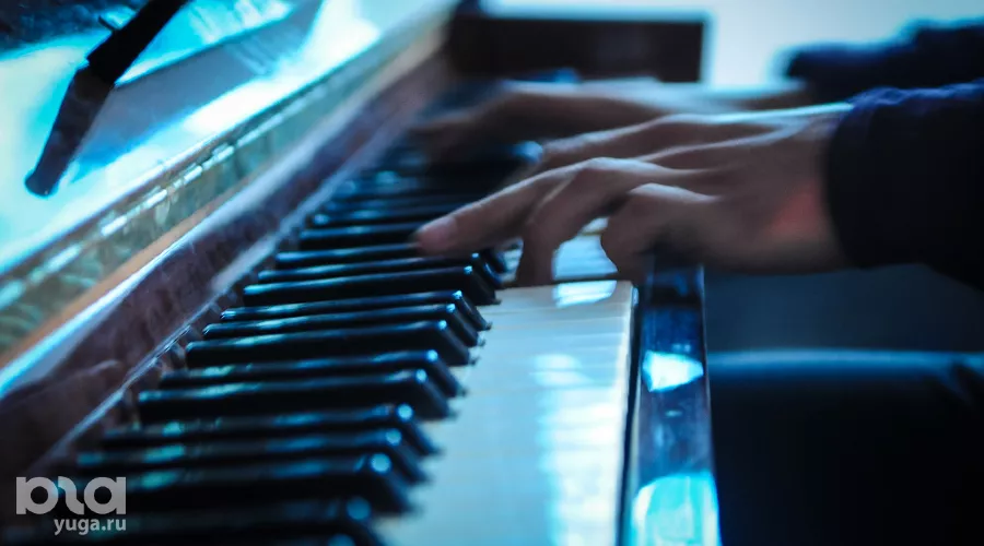  &copy;&nbsp;Елена Синеок, ЮГА.ру