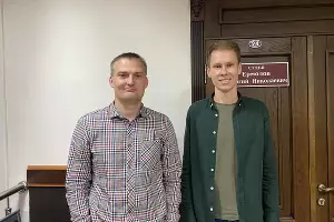 Адвокат Михаил Беньяш и Денис Ночёвка &copy;&nbsp;Фото из фейсбука Михаила Беньяша, www.facebook.com/mbenyash