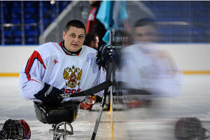 Тренировка российской сборной по следж-хоккею в Сочи © Нина Зотина, ЮГА.ру