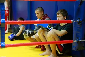 Чемпион мира по кикбоксингу Юрий Трогиянов провел мастер-класс в Краснодаре &copy;&nbsp;Влад Александров, ЮГА.ру