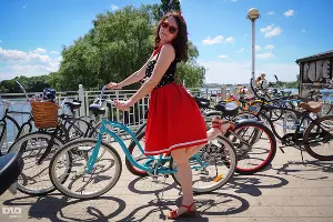 Велозаезд в стиле ретро в Краснодаре &copy;&nbsp;Елена Синеок, ЮГА.ру