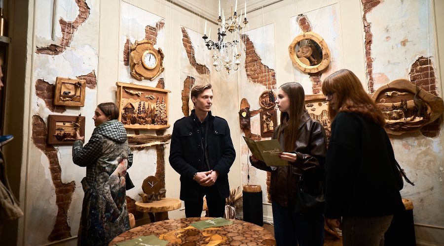 Открытие выставки «От дров к искусству» © Фото Макара Волкова